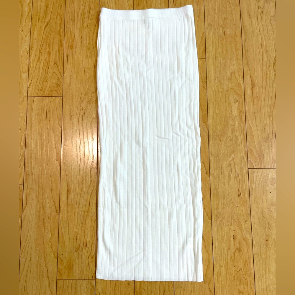 NWOT! PRINCESS POLLY ALIGN SKIRT! SIZE SMALL